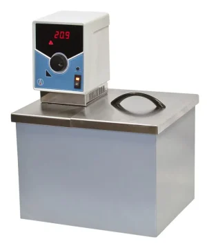 Циркуляционный термостат LOIP LT-211a, объем 11 л, 160х240/200 мм, с плоской съемной крышкой